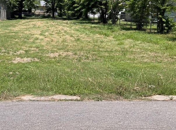634 Ivanhoe Street, Perry, OK 73077
