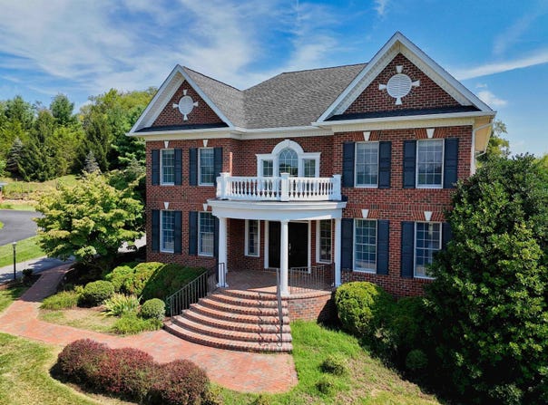 2220 Birch Leaf Lane, Blacksburg, VA 24060