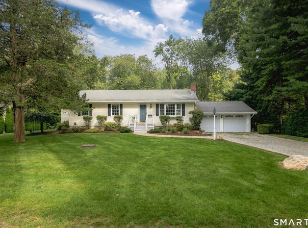 12 Sunset Drive, Old Lyme, CT 06371