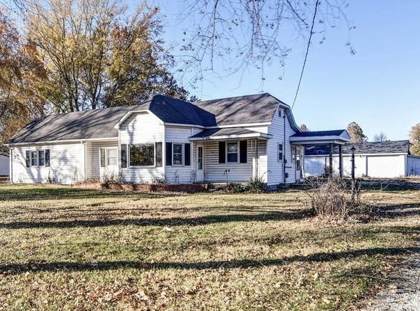 411 W NORTH Street, Morrisonville, IL 62546