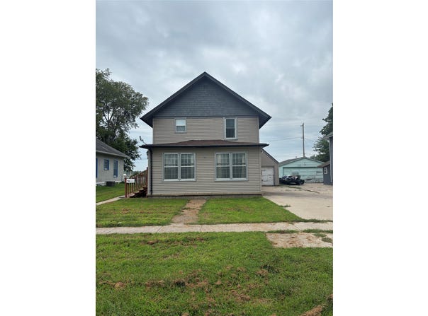 609 2nd Street, Perry, IA 50220