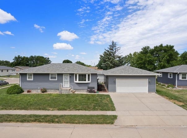 1558 44th Avenue, Columbus, NE 68601