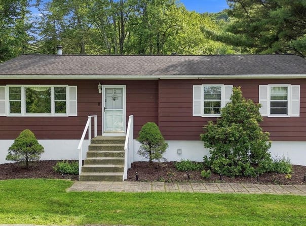 431 Newport Bridge Road, Pine Island, NY 10969