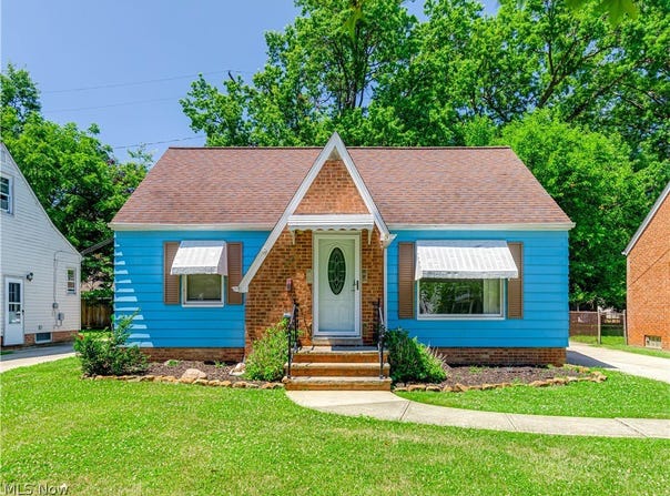 294 E 264th Street, Euclid, OH 44132