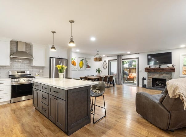 225 2nd Street E, Sonoma, CA 95476