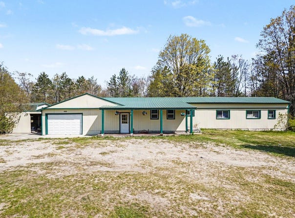 10086 E Old M 63, Luther, MI 49656