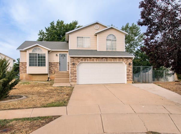 4197 LILY Dr, Roy, UT 84067