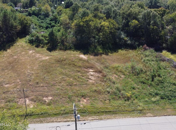 Salem Avenue, Holly Springs, MS 38635