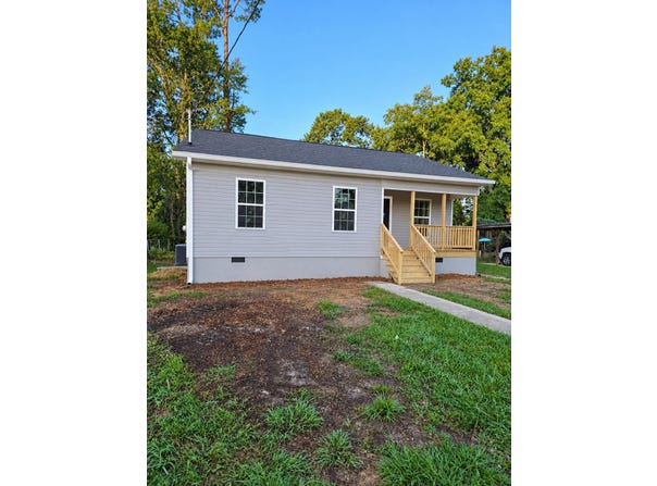 717 Maple Drive SE, Aiken, SC 29803