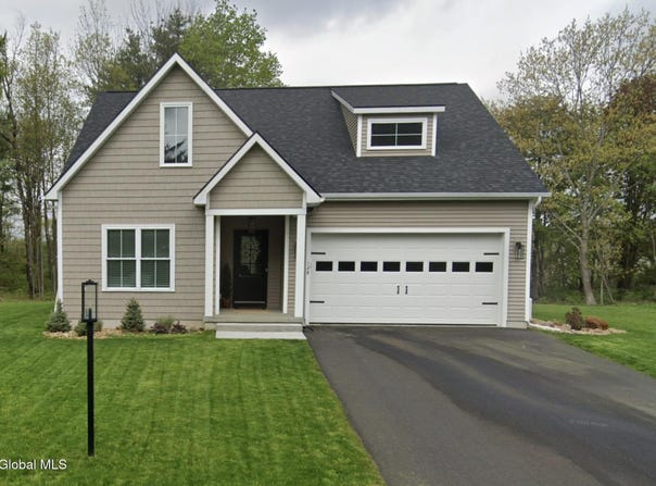 51 Nadia Boulevard, Wynantskill, NY 12198