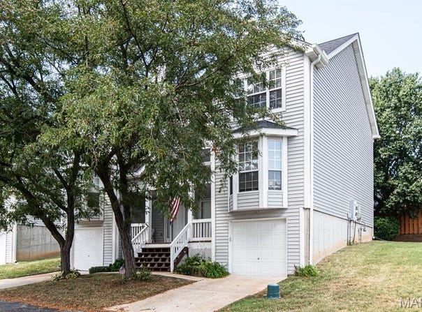 1603 Whispering Creek Drive, Ballwin, MO 63021