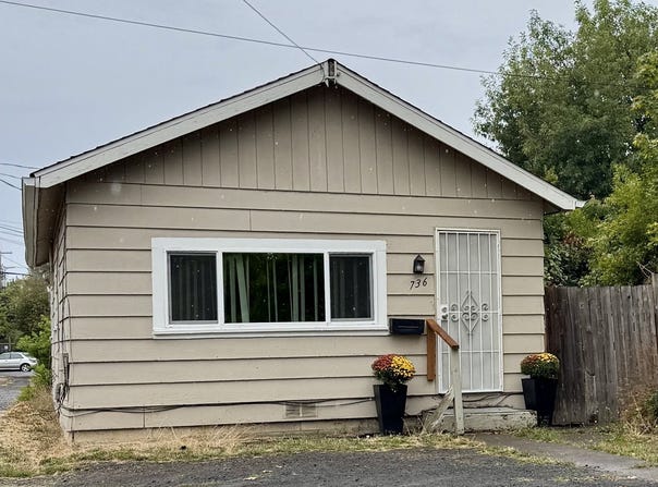 736 5TH St, Springfield, OR 97477