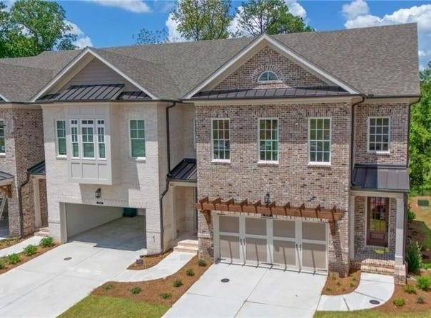 5693 Broad River View, Peachtree Corners, GA 30092