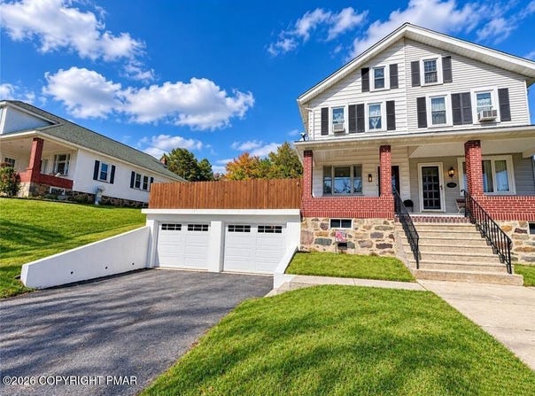 546 Mahoning Drive E, Lehighton, PA 18235
