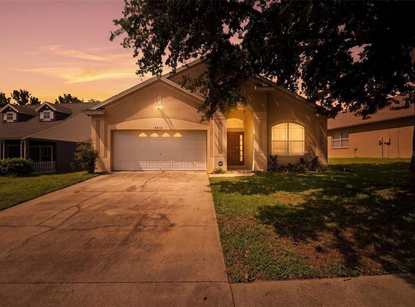 8814 SOUTHERN CHARM Circle, BROOKSVILLE, FL 34613