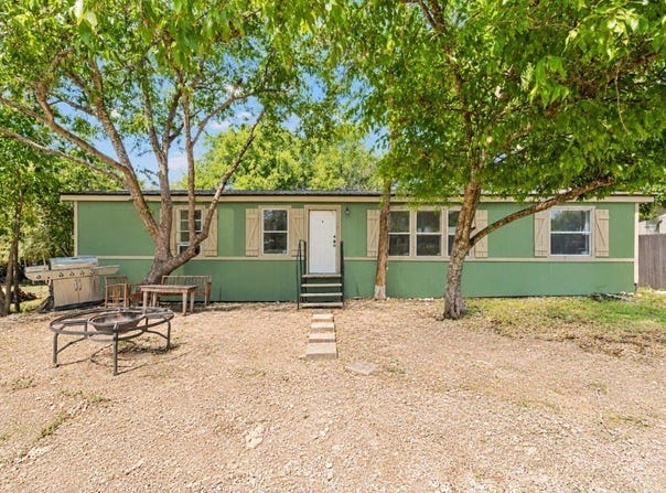 452 Christopher Drive, Bruceville, TX 76524