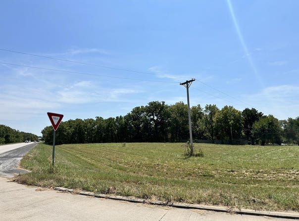 91 Farm Road, Willard, MO 65781