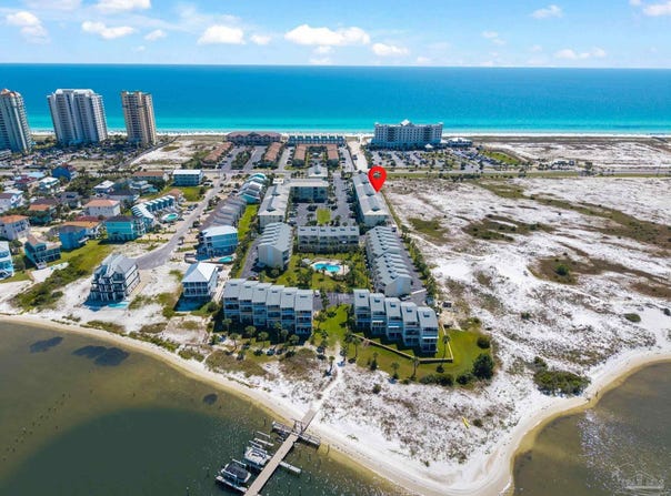 8436 Gulf Blvd, Navarre Beach, FL 32566