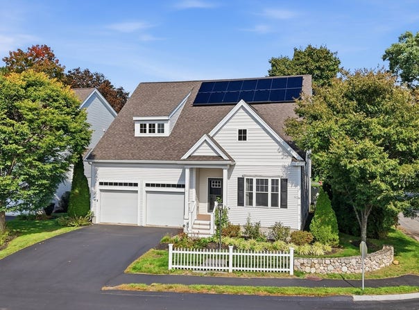 1 Martha Ln, Acton, MA 01720