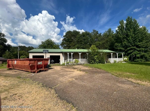 178 Simpson Hwy 149, Magee, MS 39111