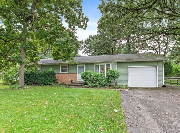1713 Oak Street, Spring Grove, IL 60081