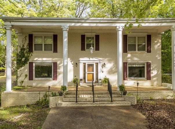 101 BOB St, Selmer, TN 38375
