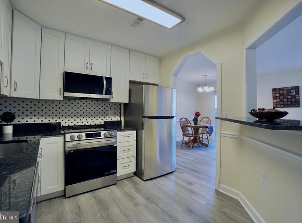 5804-B LANTANA CIR, FREDERICK, MD 21703