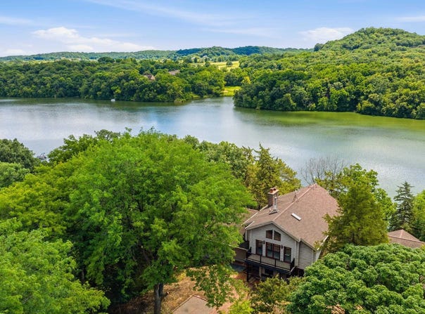 34 Harbor Drive, GALENA, IL 61036