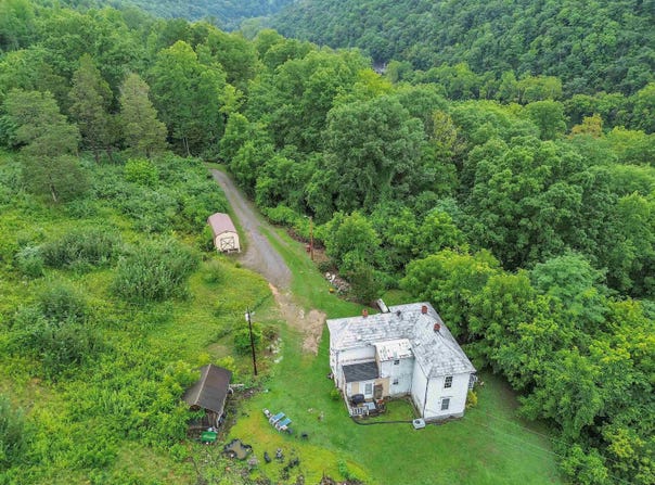 566 Pyrtle Road, Ripplemead, VA 24150