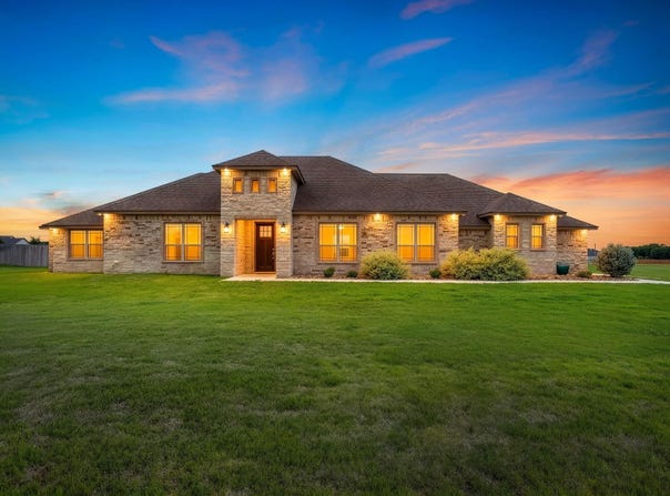 930 Inka Rd, Salado, TX 76571