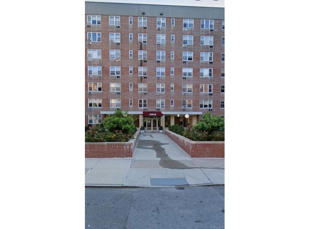 4 Sadore, Yonkers, NY 10710