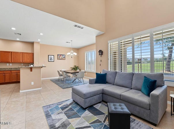 3131 E LEGACY Drive, Phoenix, AZ 85042