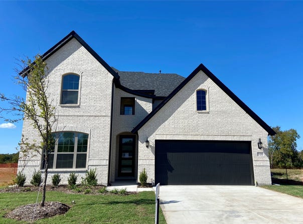 310 Devonshire Drive, Greenville, TX 75401