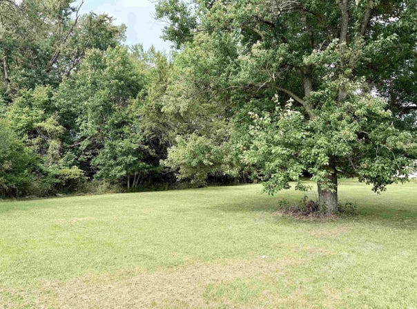 W Northshore 57 Drive, Albion, IN 46701