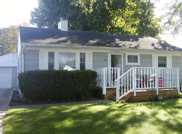 109 Shelby Ave., Shelby, OH 44875