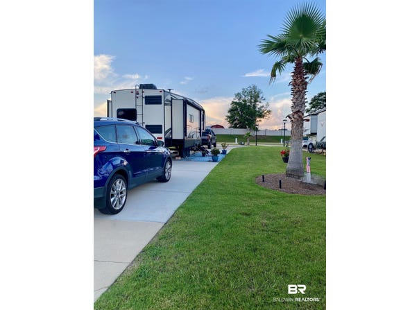 28085 Migratory Way, Elberta, AL 36530