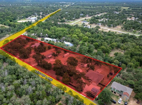 120 Leisure Ln, Cedar Creek, TX 78612