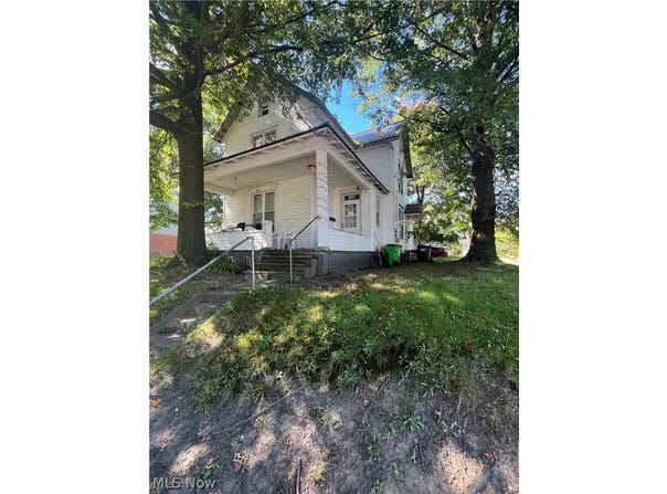 805 S Freedom Avenue, Alliance, OH 44601