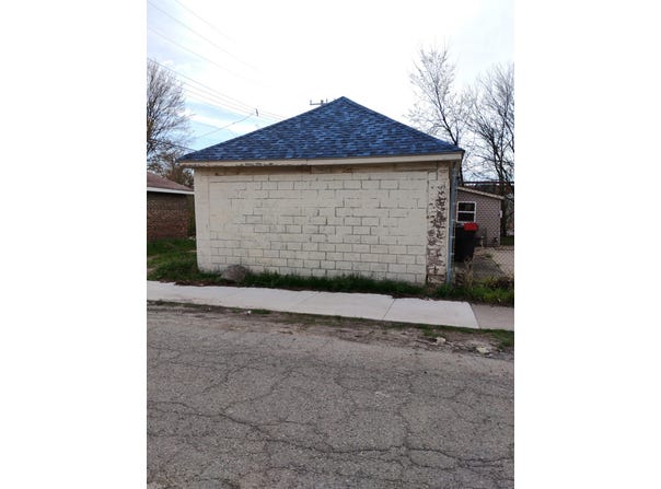 2201 S Fort Street, Detroit, MI 48217