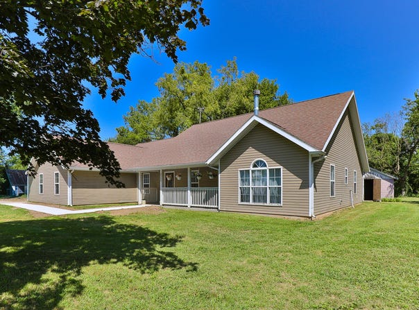 2155 E 535th Road, Pleasant Hope, MO 65725