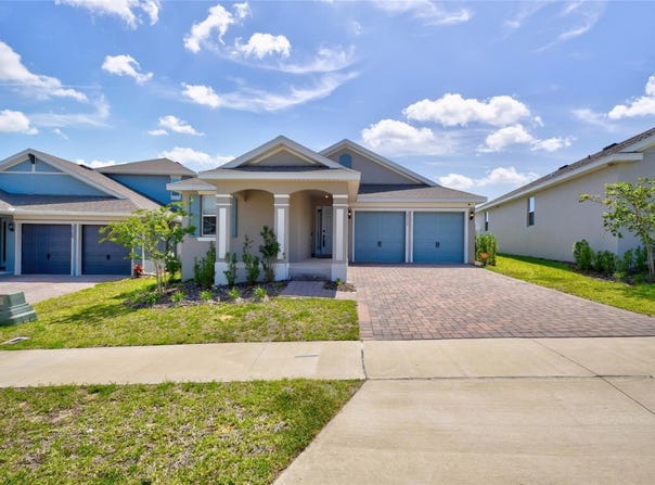 2112 KEYSTONE Pass, MINNEOLA, FL 34715