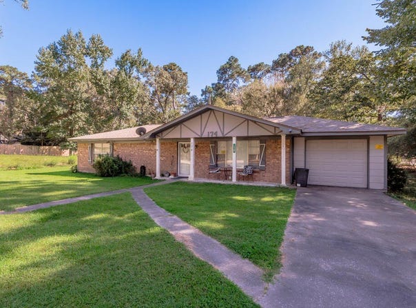 174 E Westwood Drive, Trinity, TX 75862