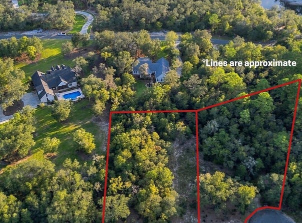 6005 & 6007 Tree Top Lane, Blackshear, GA 31516