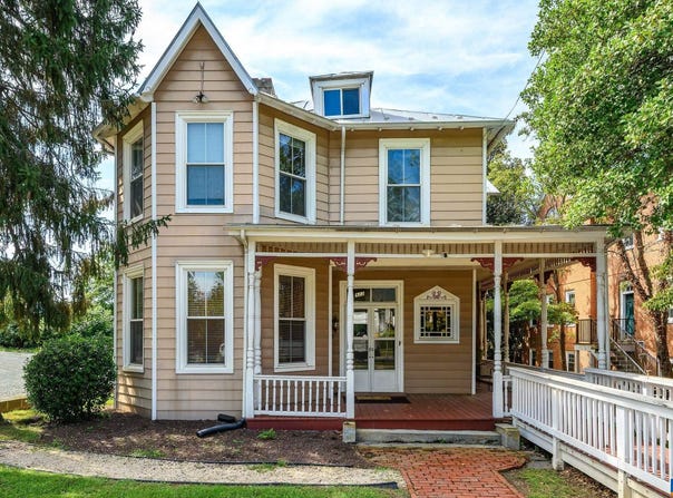 922 E JEFFERSON ST, CHARLOTTESVILLE, VA 22902