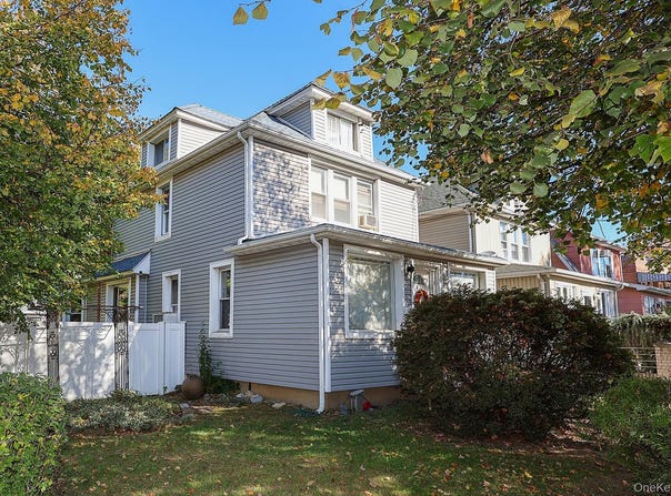 23701 Fairbury Avenue, Bellerose, NY 11426