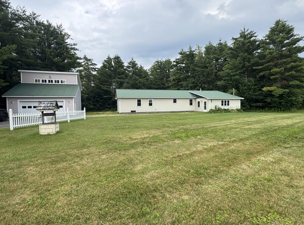 10594 U.S. 9, Champlain, NY 12919