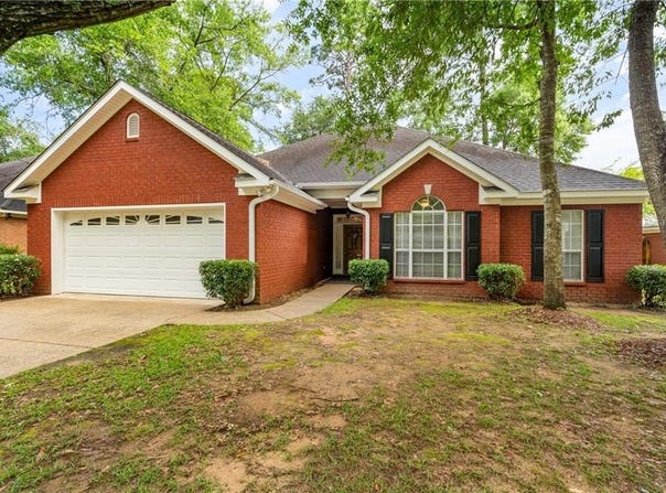 6335 Johnston Lane, Mobile, AL 36609