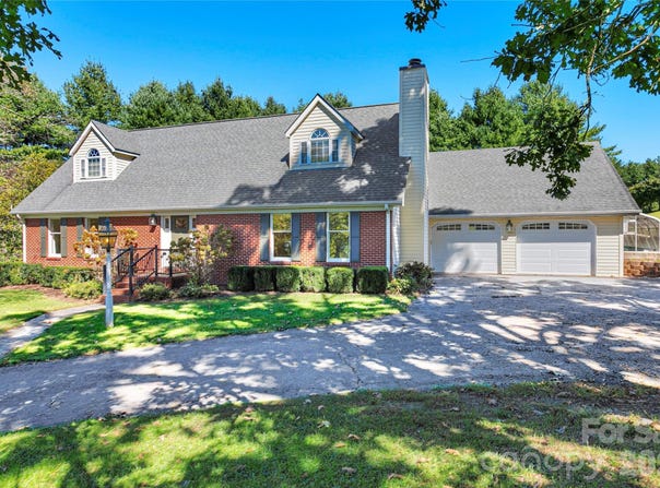 618 Windover Drive, Brevard, NC 28712