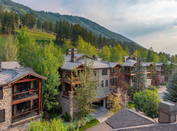 551 SNOW KING LOOP Road, Jackson, WY 83001
