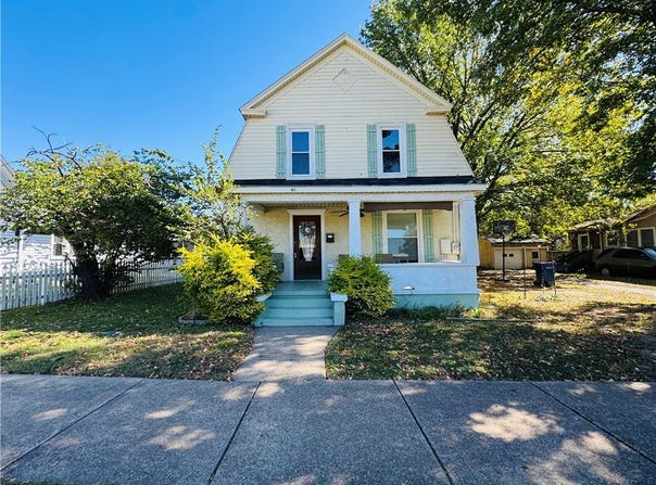 411 N Broadway Street, Siloam Springs, AR 72761